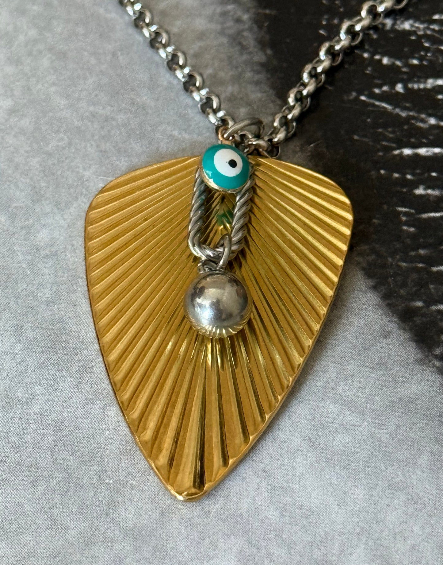 GOLDEN LEAF LONG NECKLACE