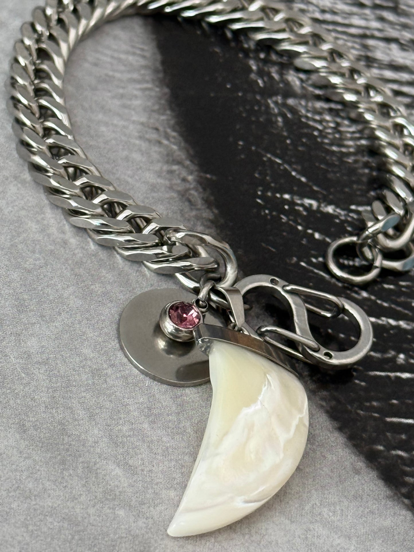 HORN CHARM BRACELET