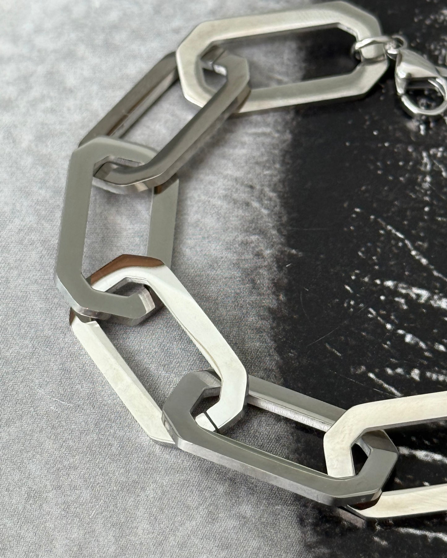 URBAN LINK BRACELET