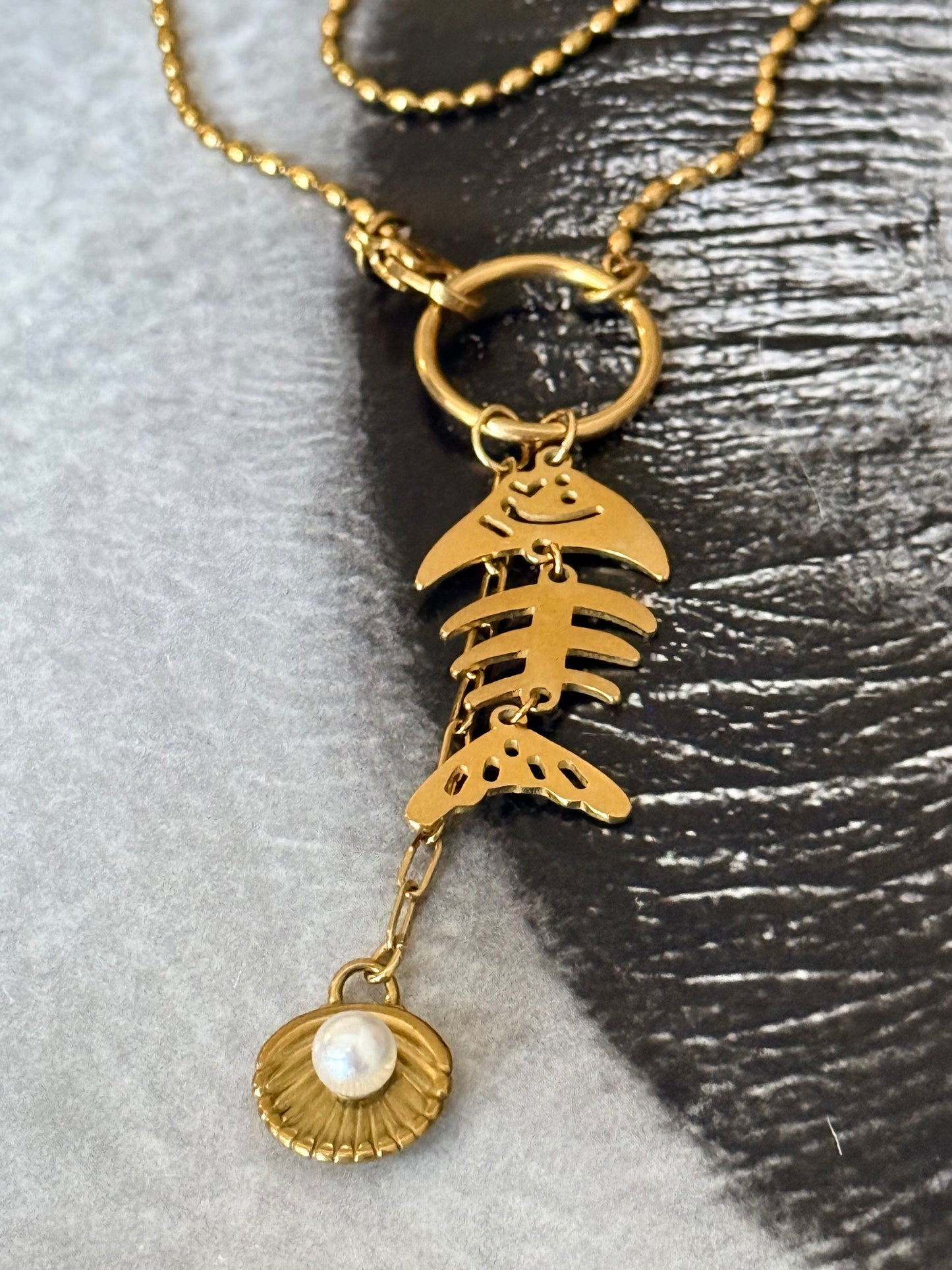 GOLDEN FISH & PEARL NECKLACE