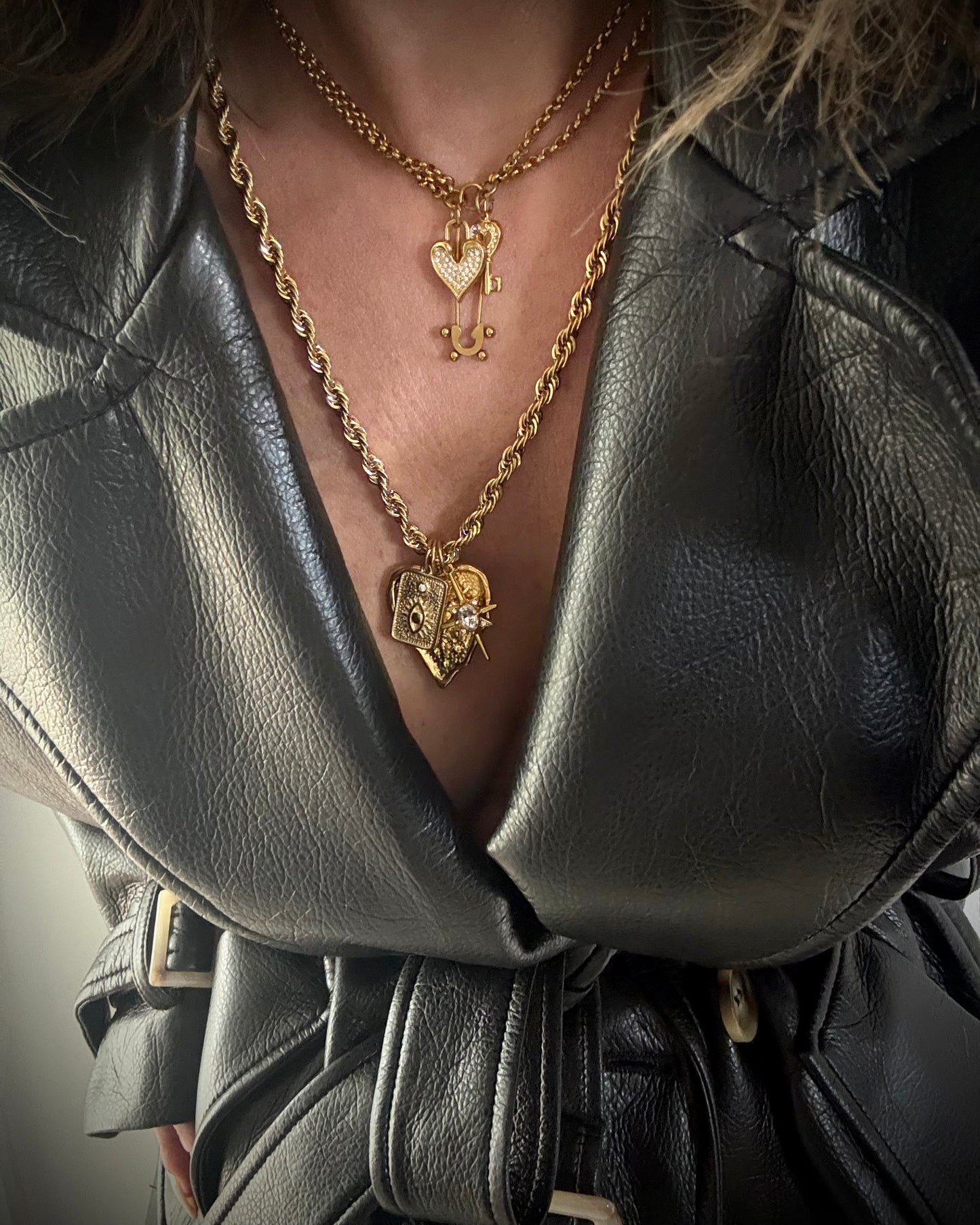 GOLDEN LUCKY HEART NECKLACE