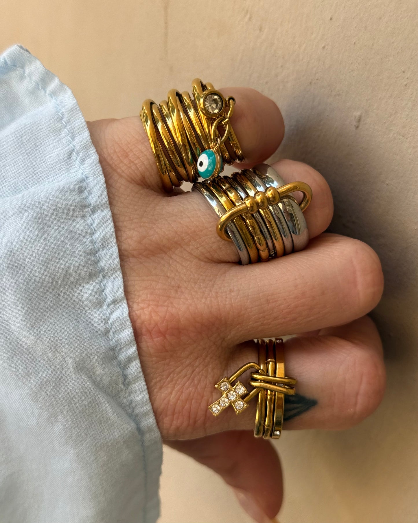 CHEVALIER SPIRAL CHARM RING (SIZE 6 )