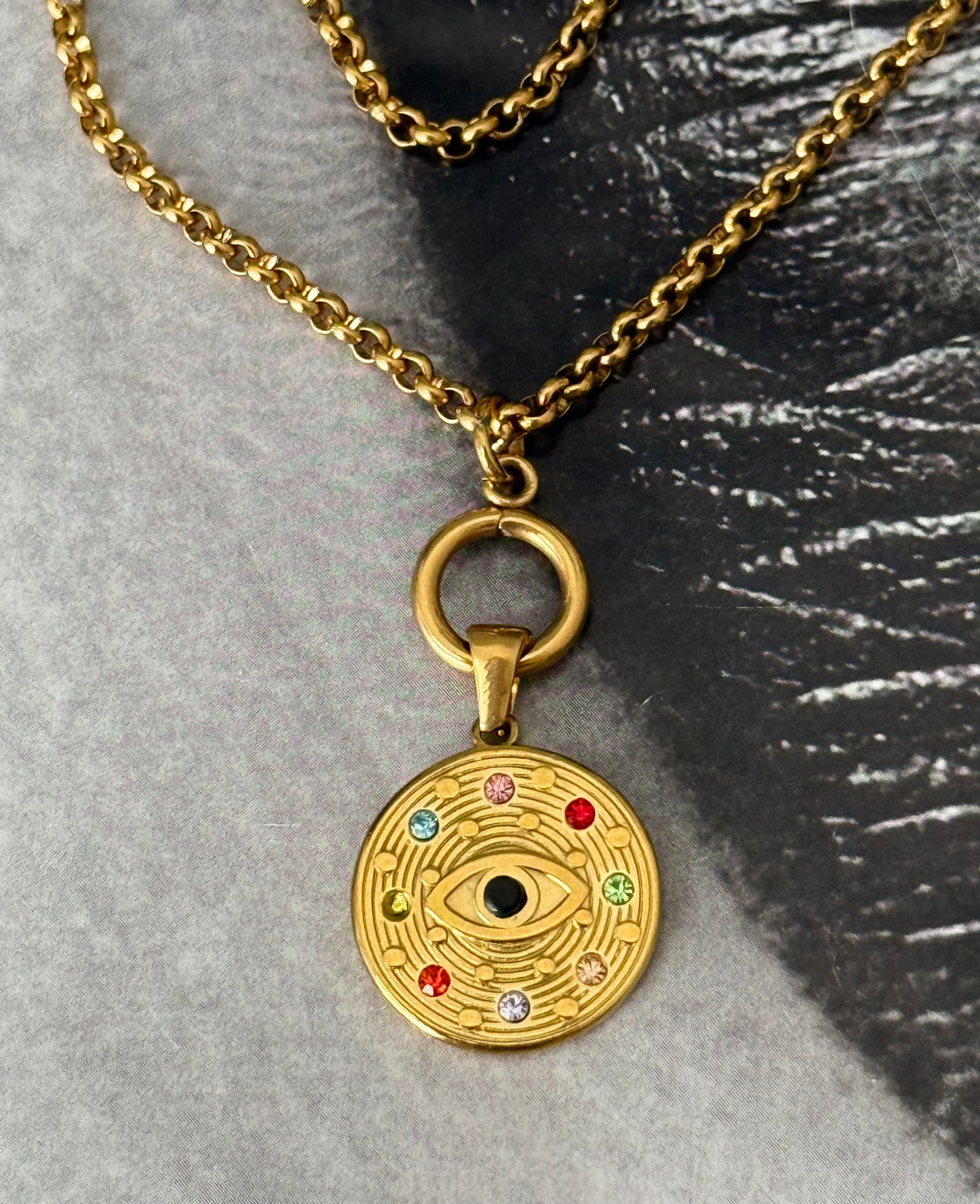 GOLDEN IRIS NECKLACE