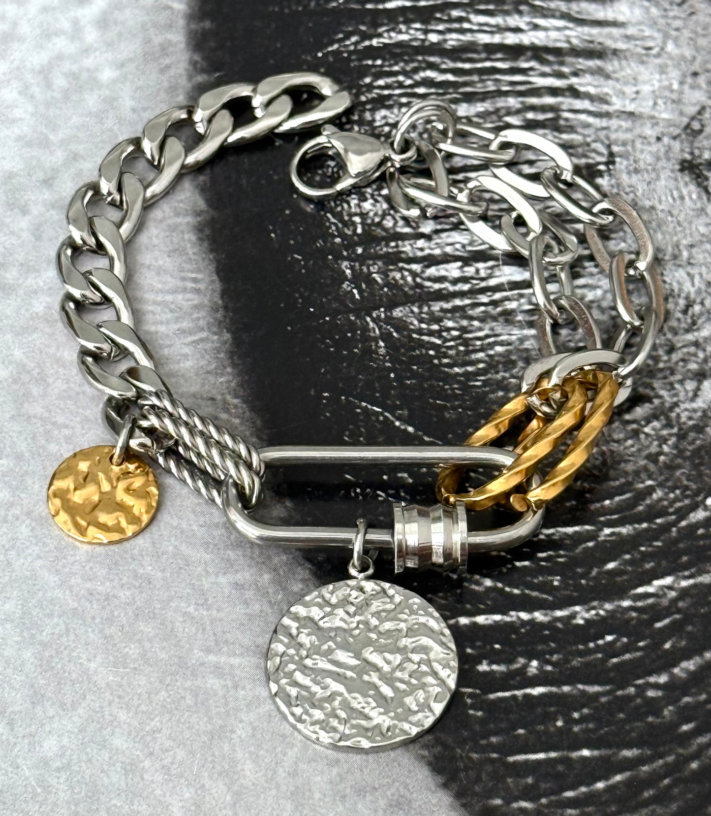 MIXED CHARM BRACELET