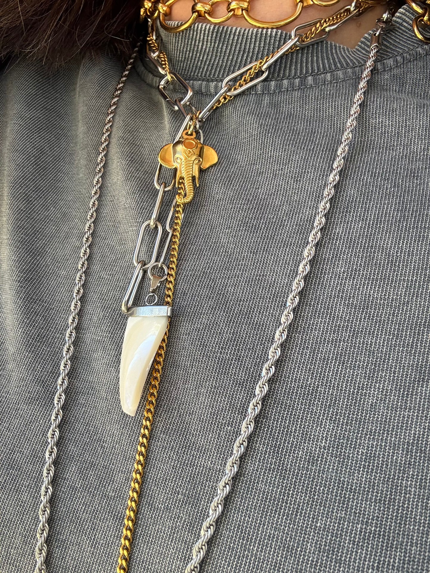 SAVARA NECKLACE