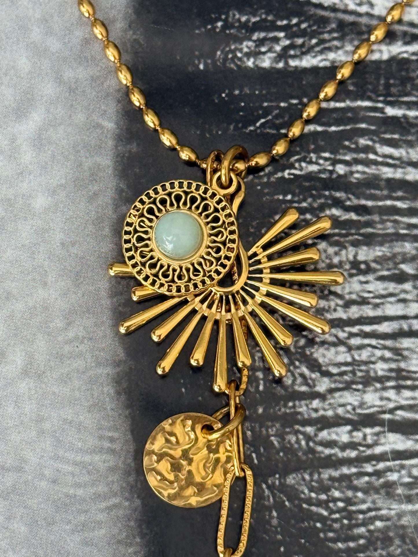 SUN DROP LARIAT