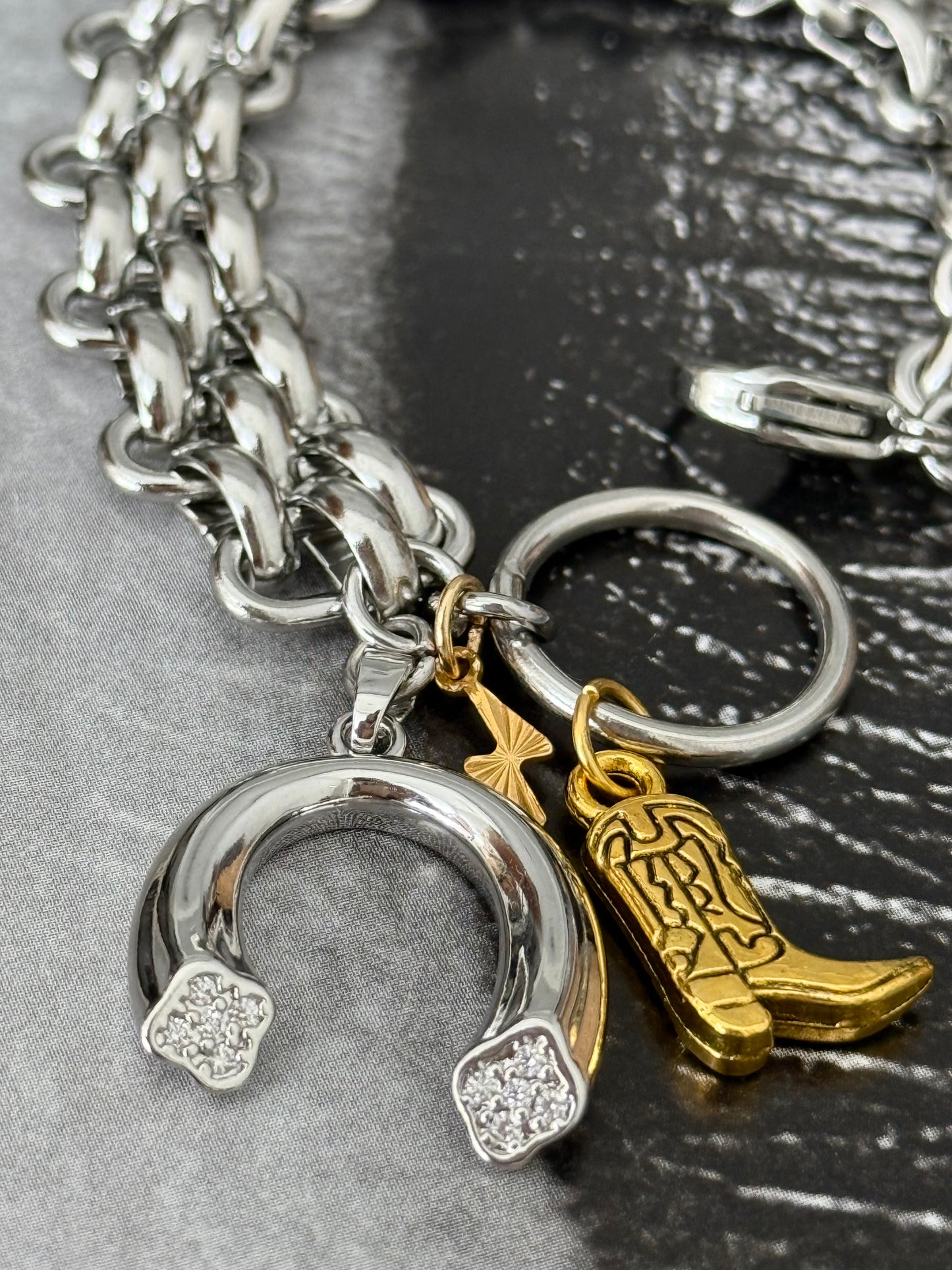 WESTERN CHARM BRACELET