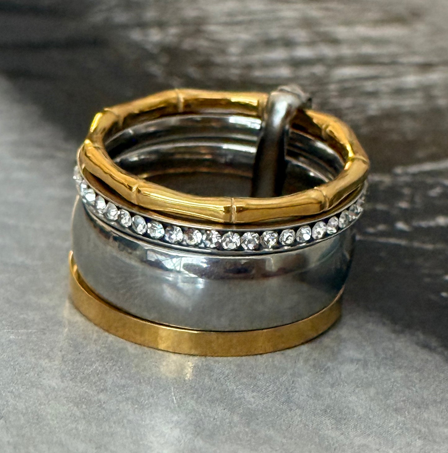 LUSTRA MINIMAL RING ( Size 7)