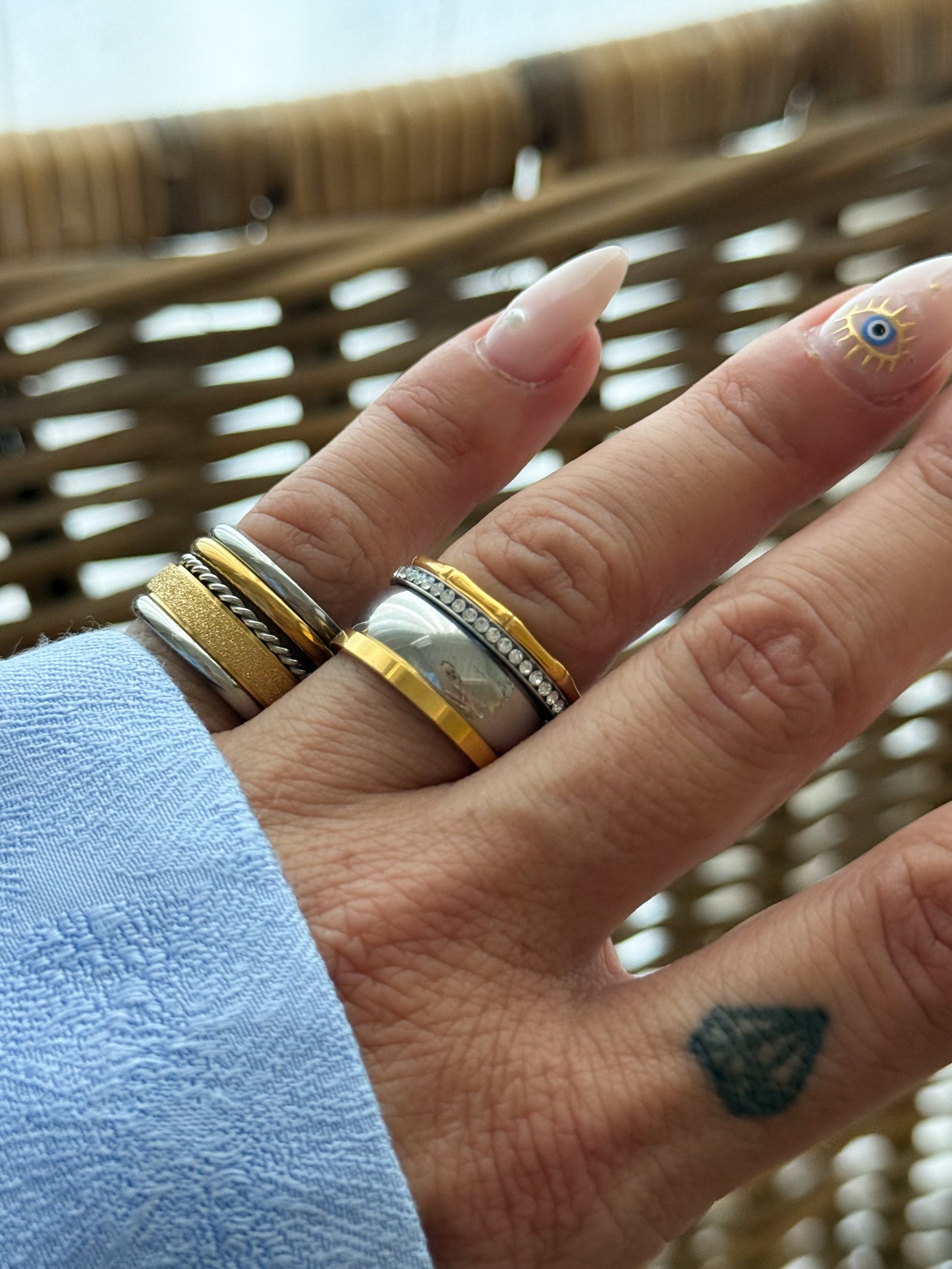 LUSTRA MINIMAL RING ( Size 7)