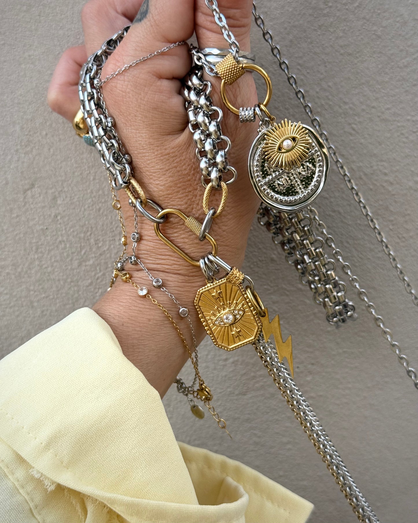 THUNDER EYE TIE NECKLACE