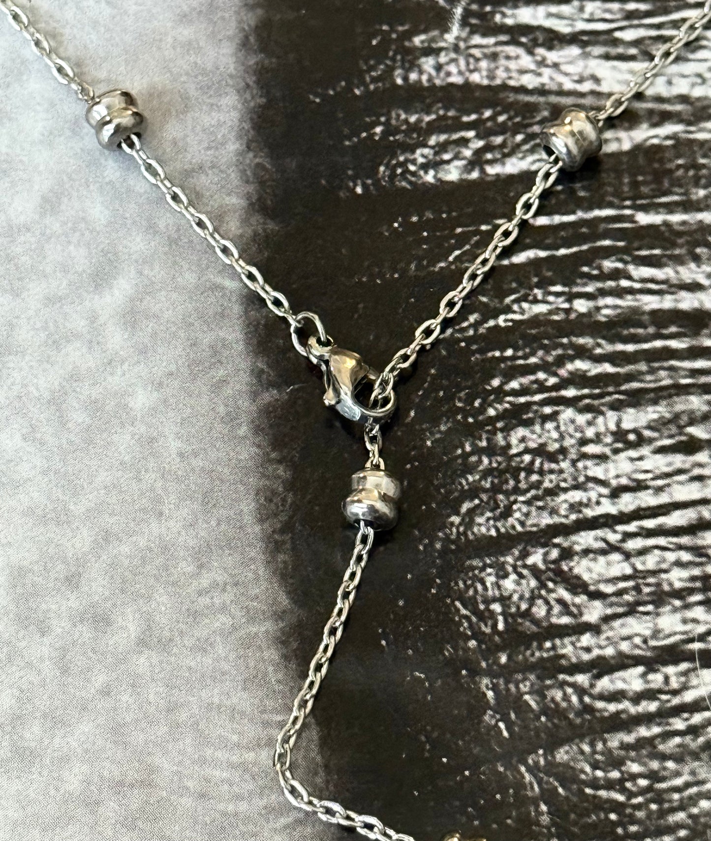 MINIMAL SILVER BEADED CHAIN NECKLACE
