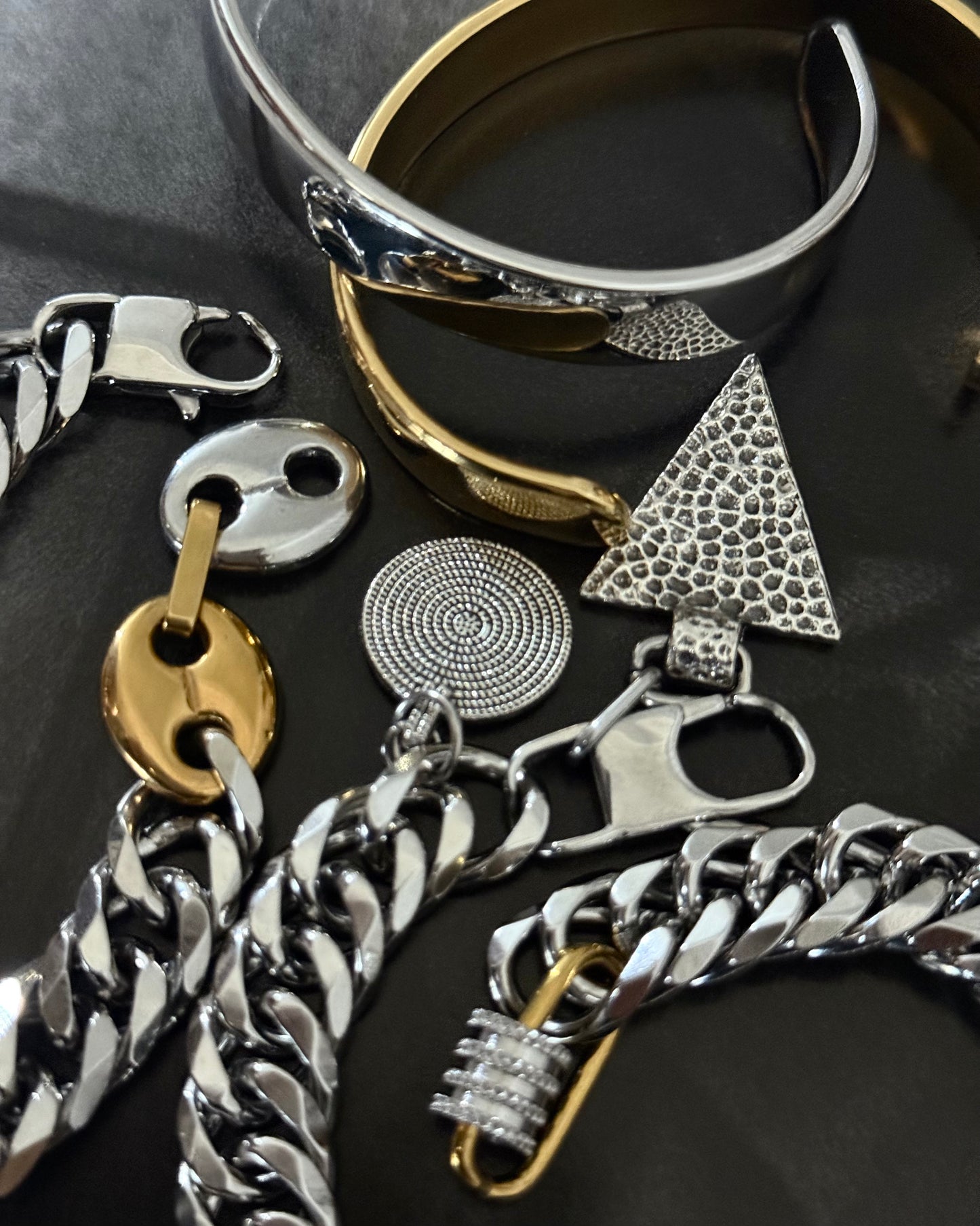 SIGNATURE POWER BRACELET