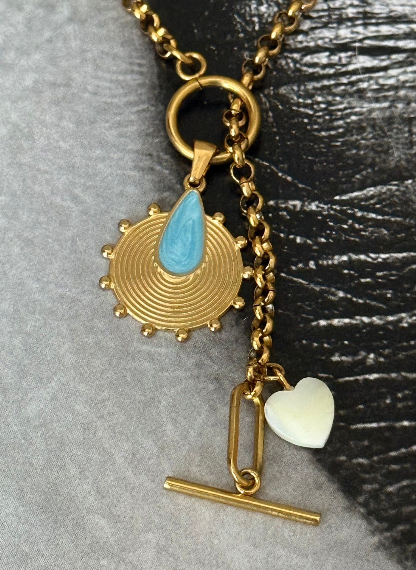 HEART & DROP NECKLACE
