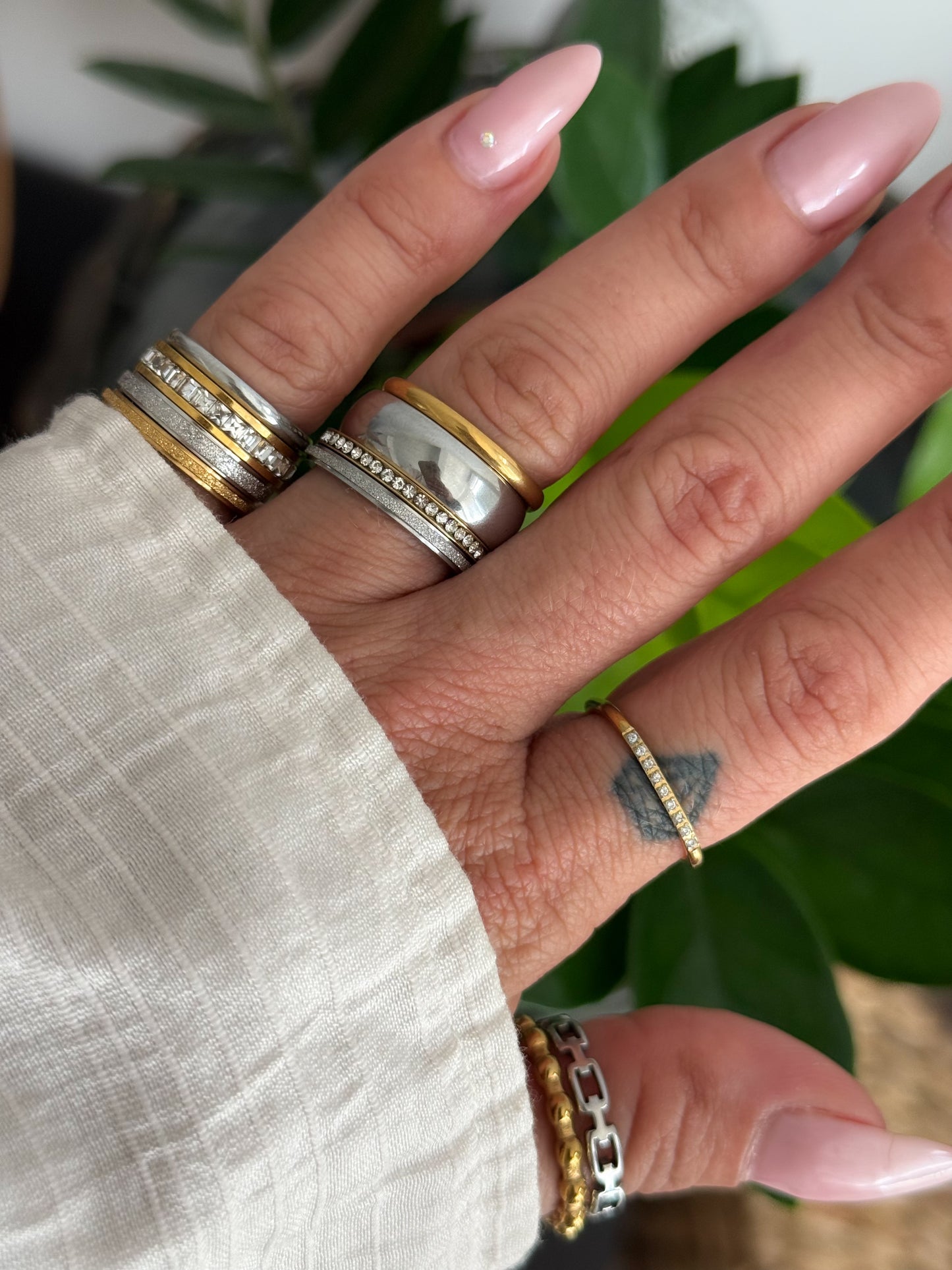 SHINY MIX RING (Size 7)