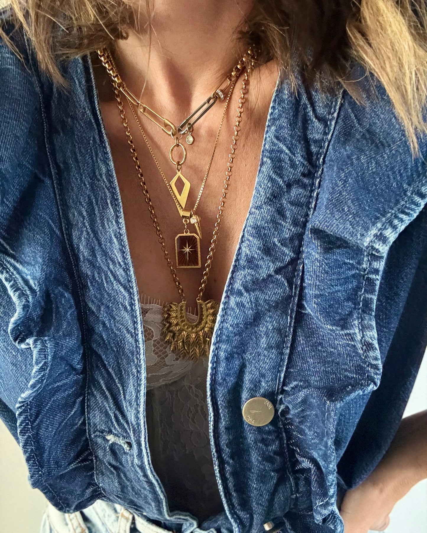 COCOA GLOW CROSS NECKLACE