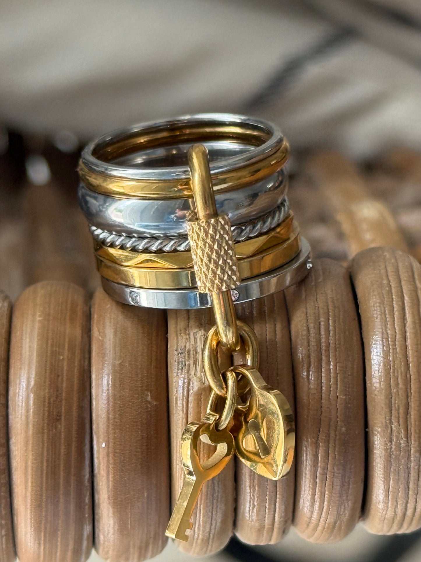 LOCKED DROP RING (SIZE 7 & 8)