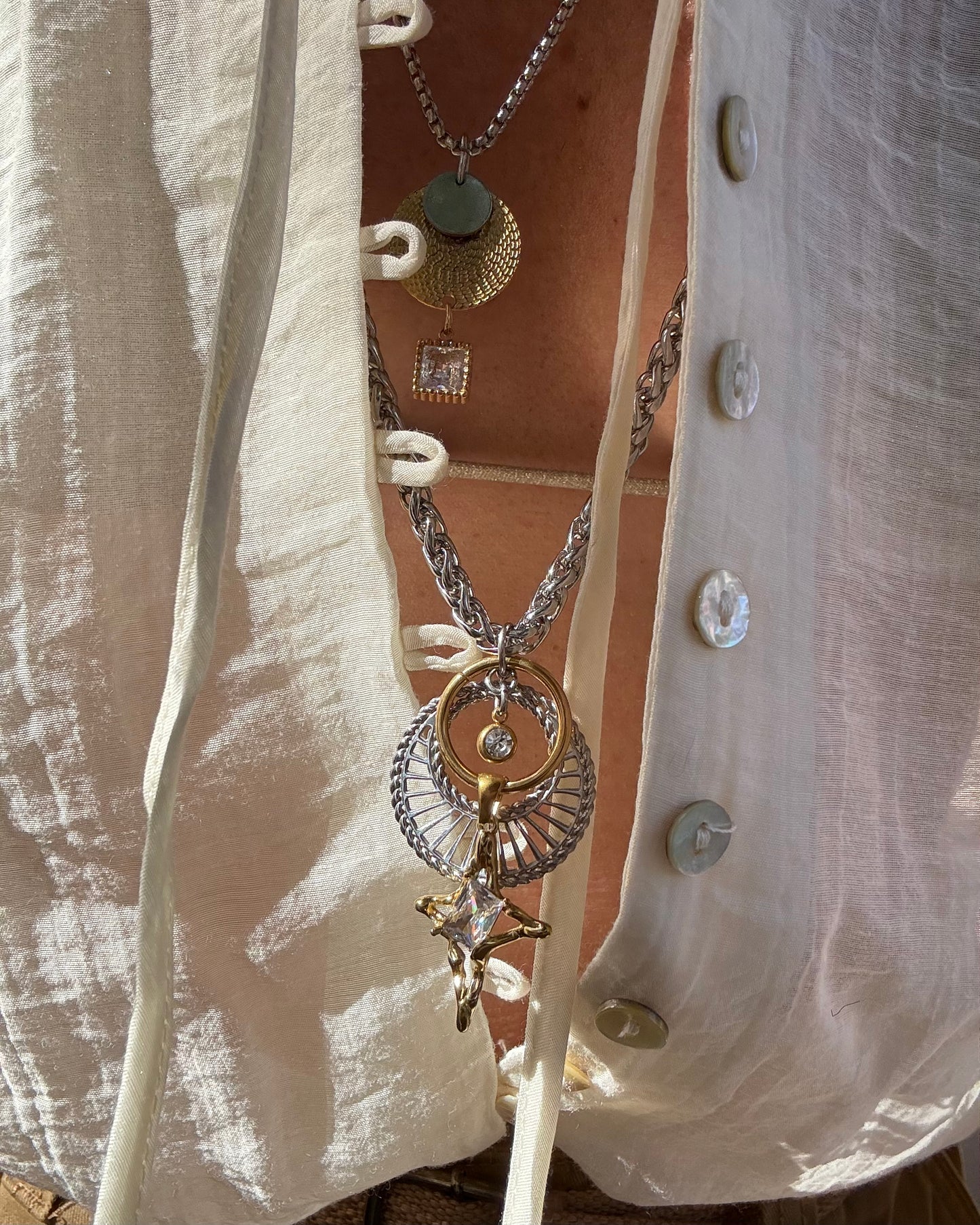 CRYSTAL DRIFT NECKLACE