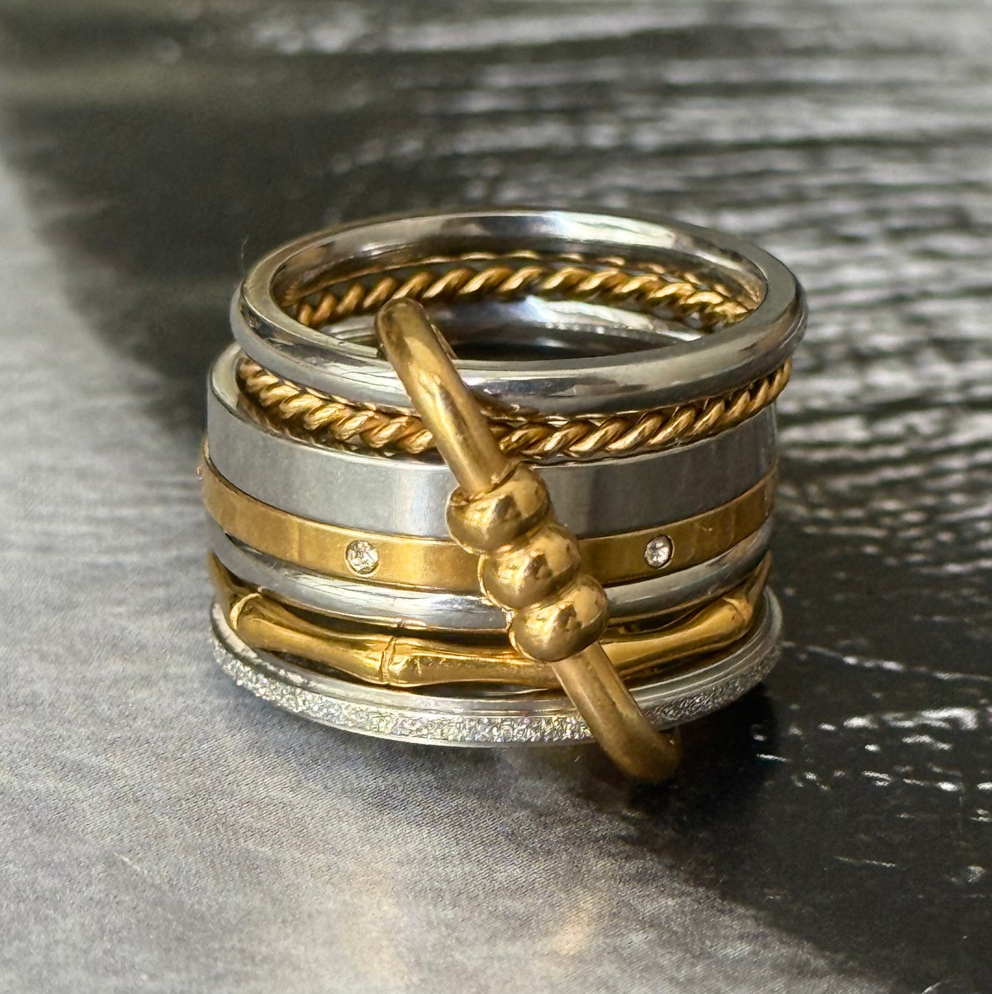 ORBIT RING ( Size 7)