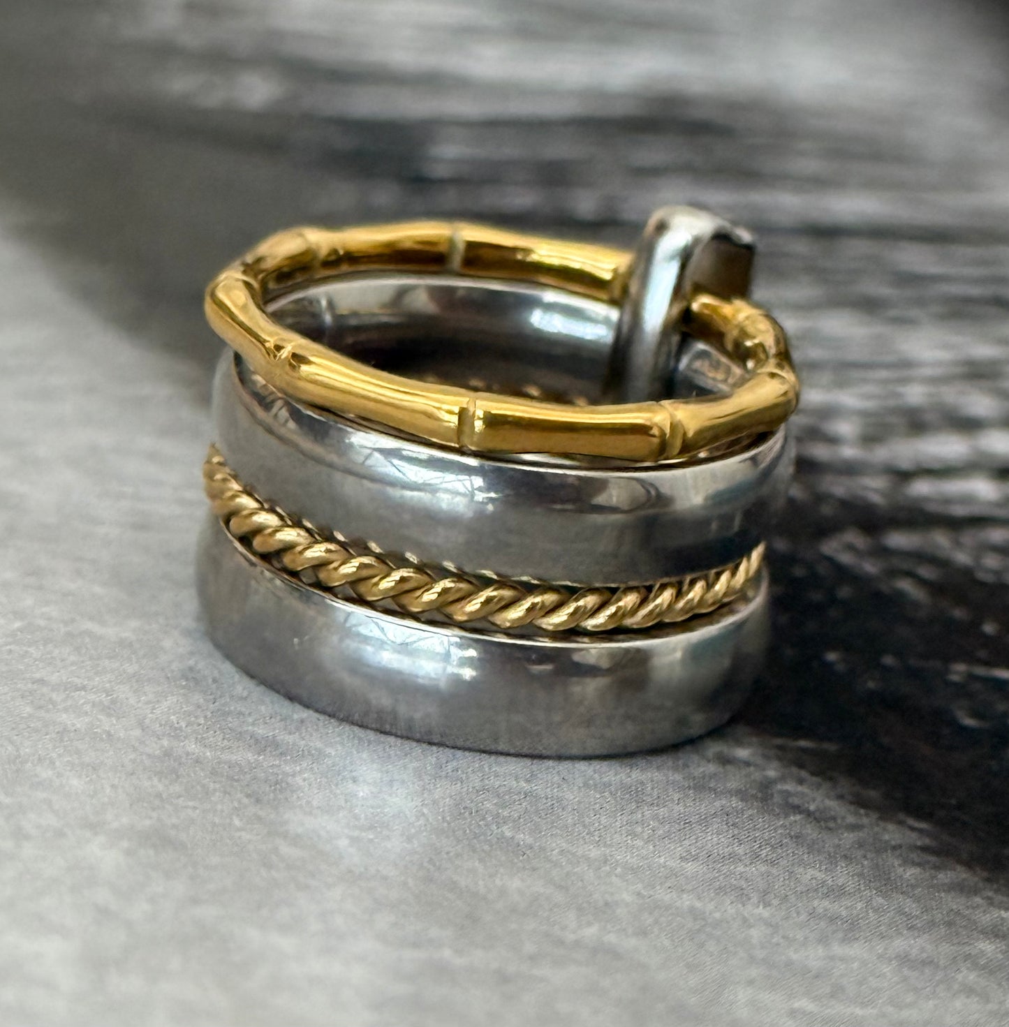CHEVALIER ECLIPSE RING (Size 6)