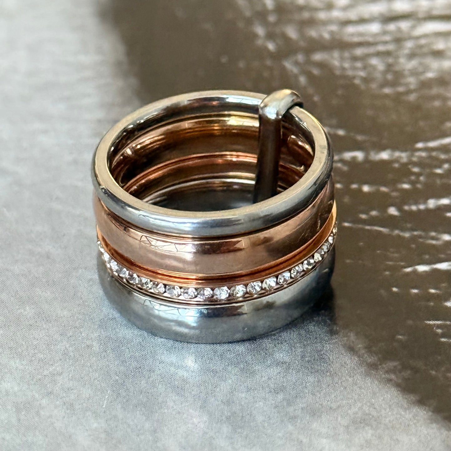 ROZ GOLD SILVER RING (Size 7)