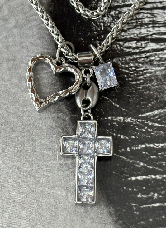 CROSS SPARK NECKLACE