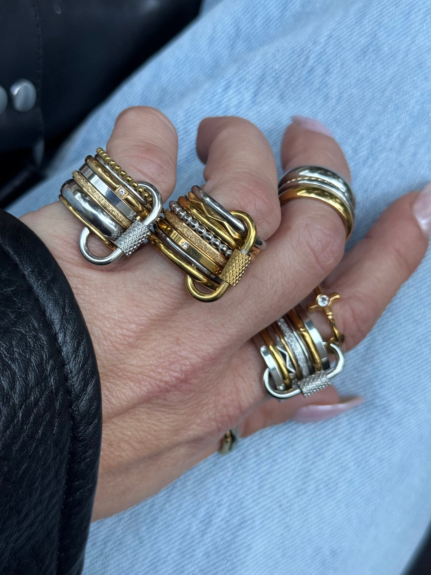 GOLD PASSION RING (SIZE 7)