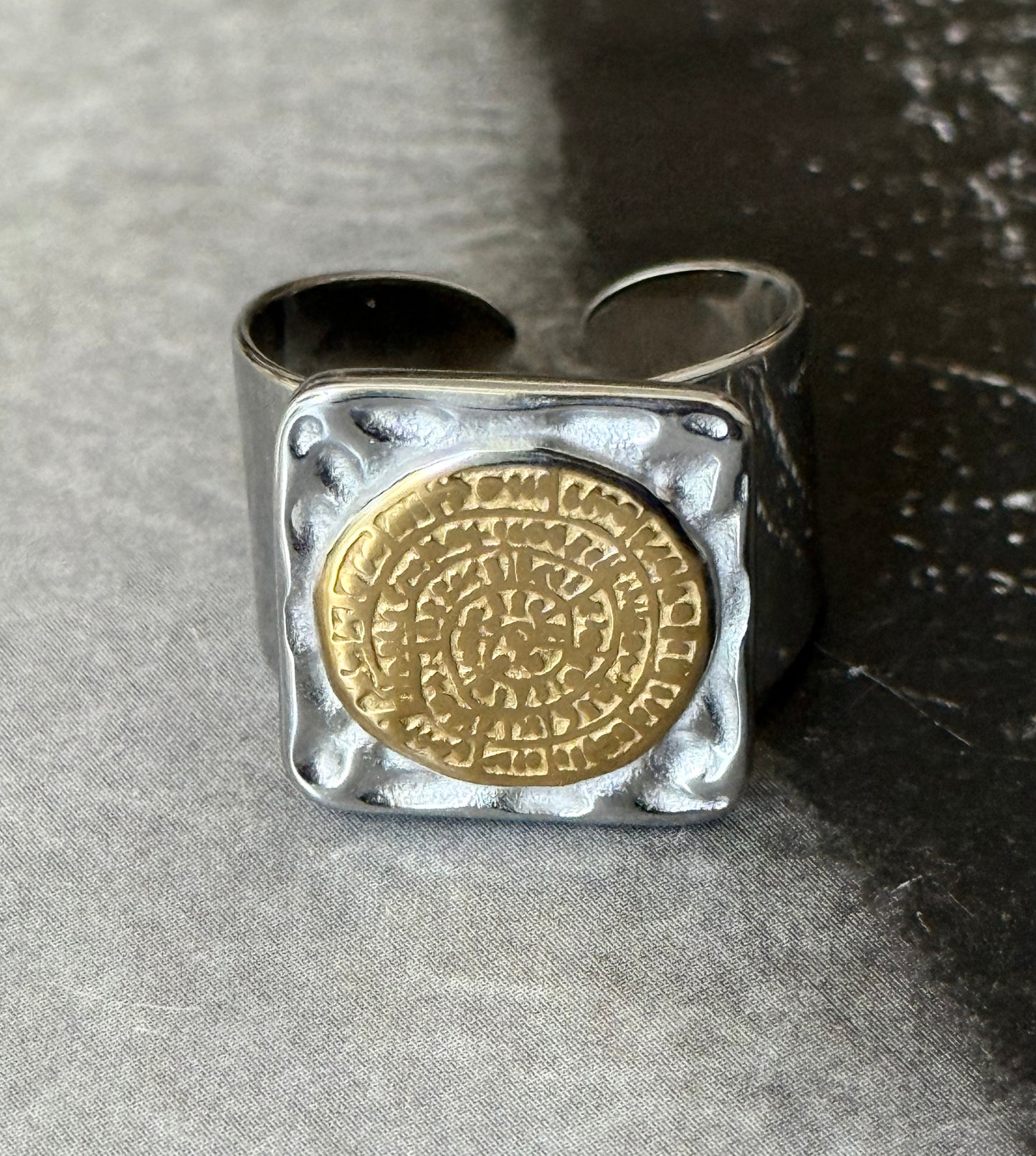 PHAISTOS DISC RING