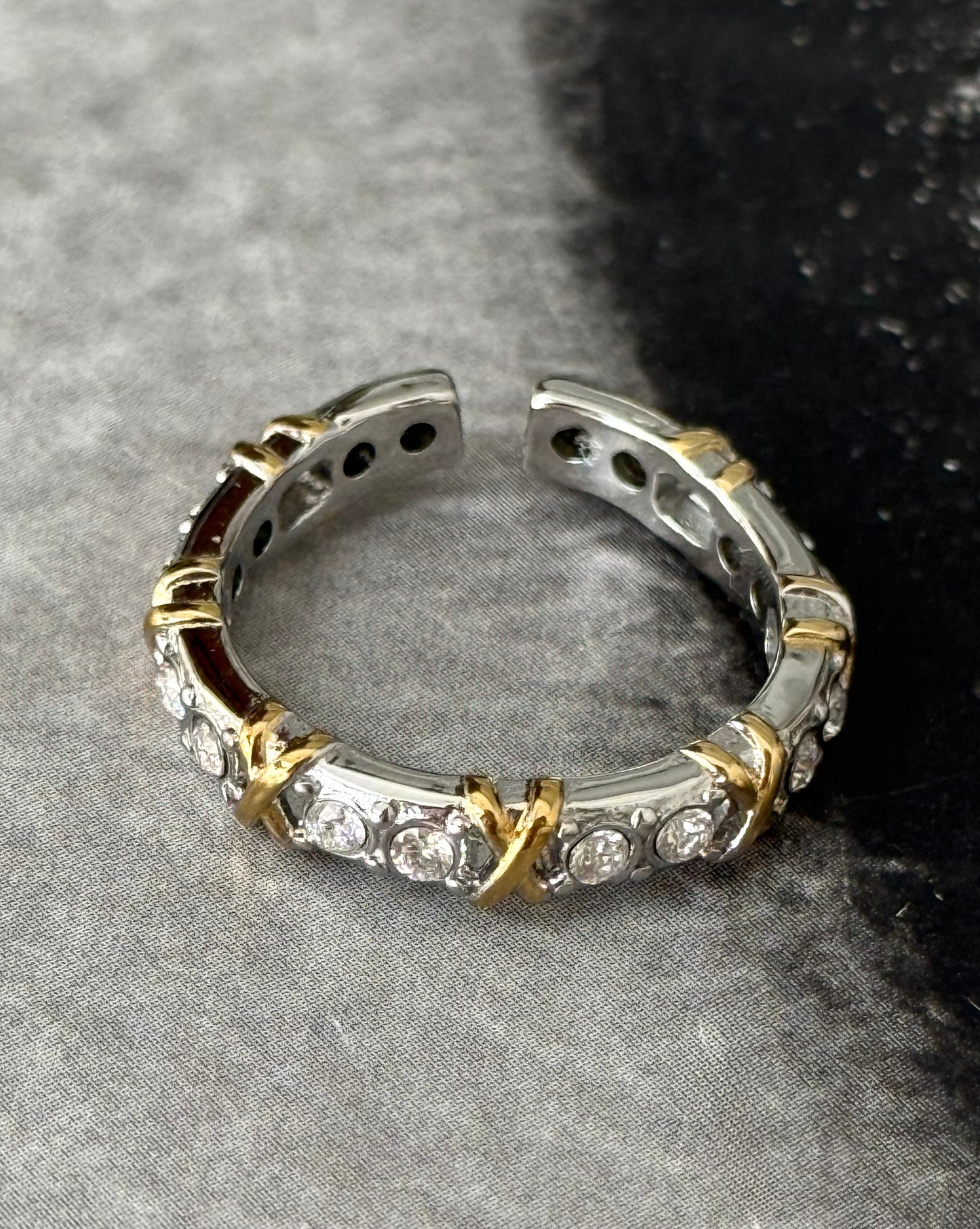 SPARK TWIST RING