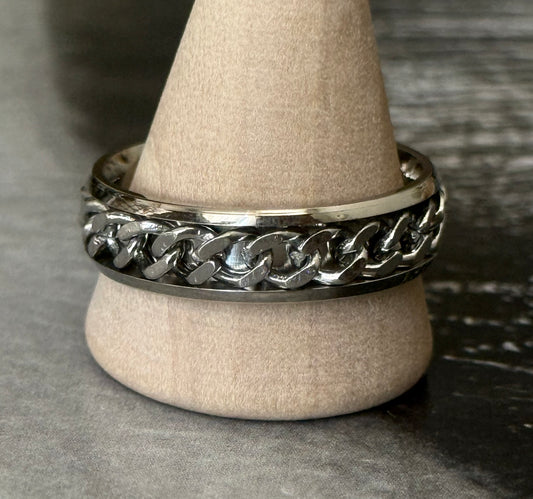 SILVER CHAIN RING