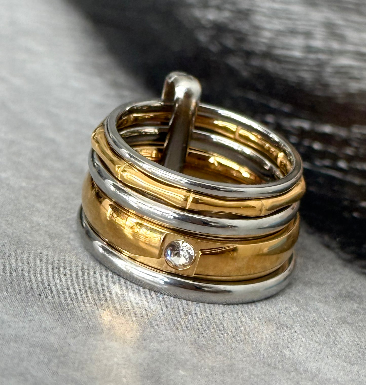 CHEVALIER INFINITY SET RING (SIZE 6)