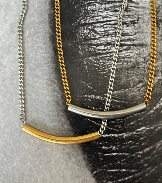 DUAL CURVE EVERYDAY NECKLACE