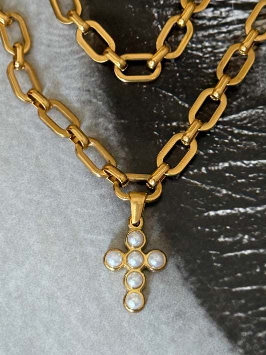 PEARL CROSS CHOKER
