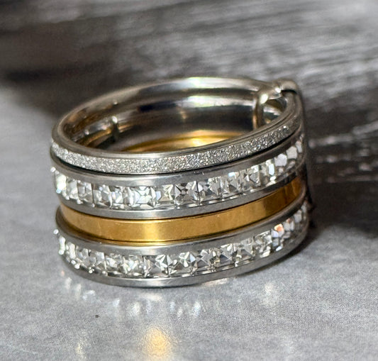 HELIRA RING (Size 10)