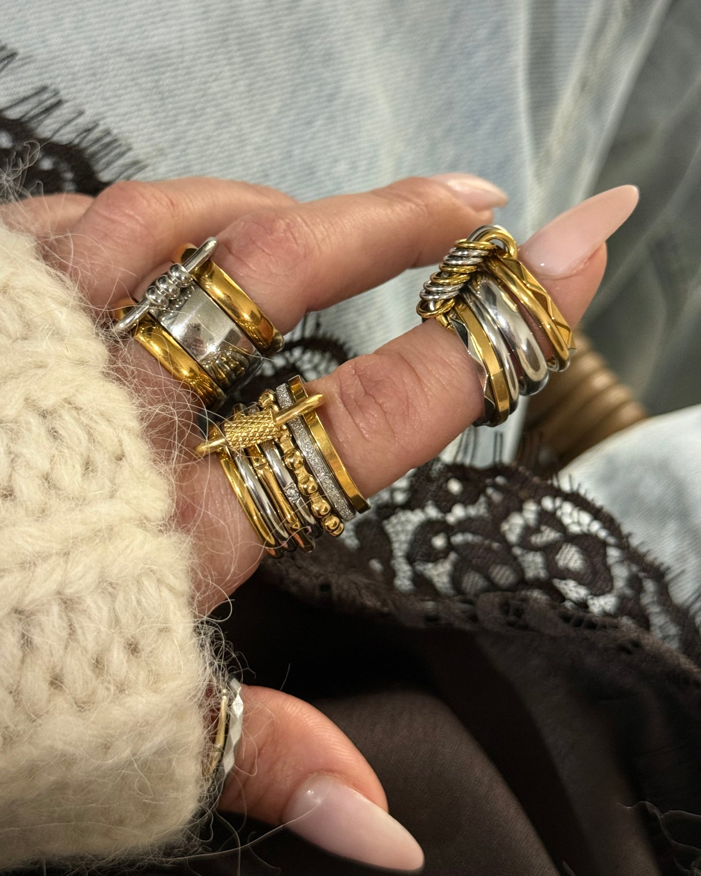 MOTION RING (SIZE 6 & 7 & 8)