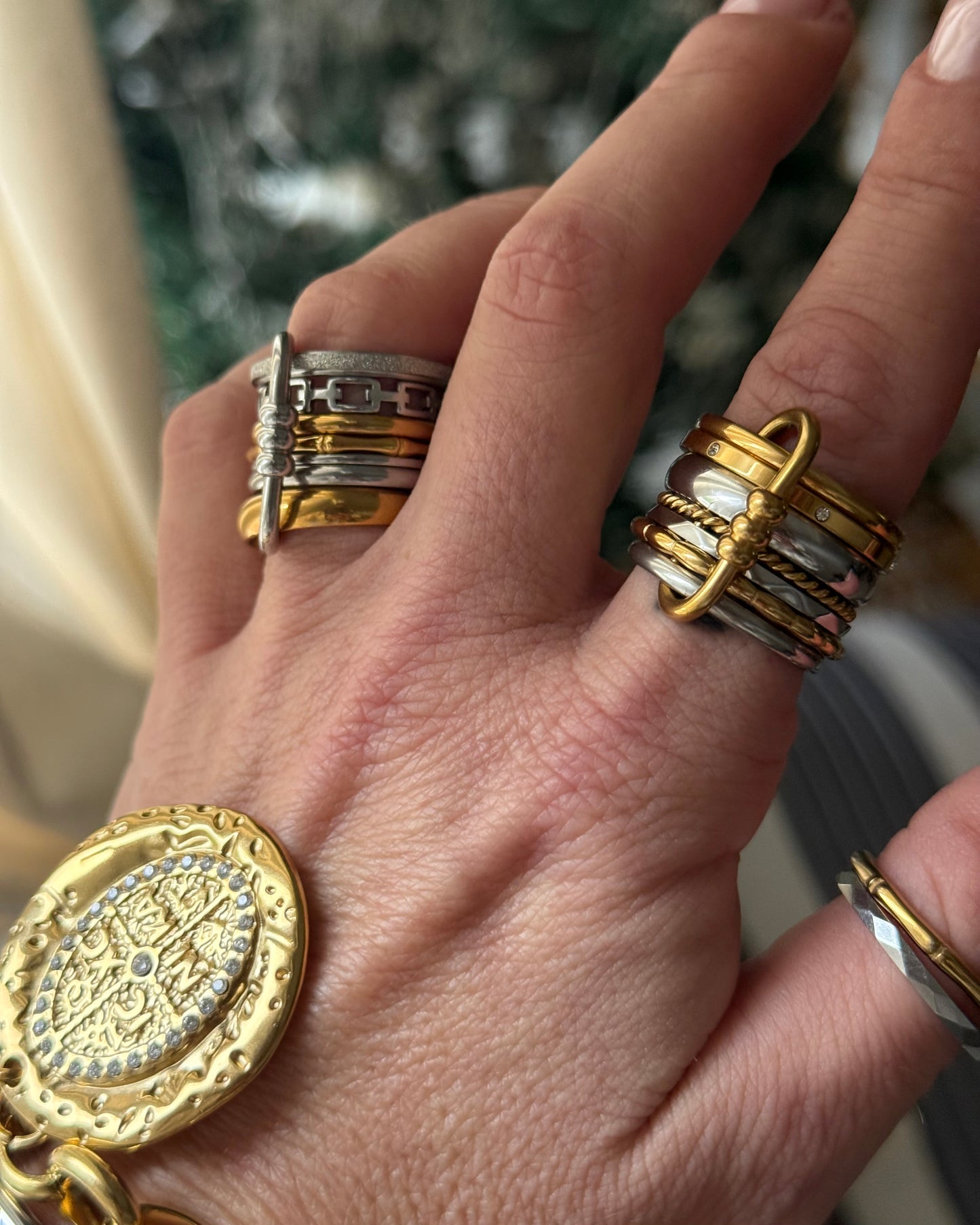 CONNECTED 7 RING (SIZE 8)