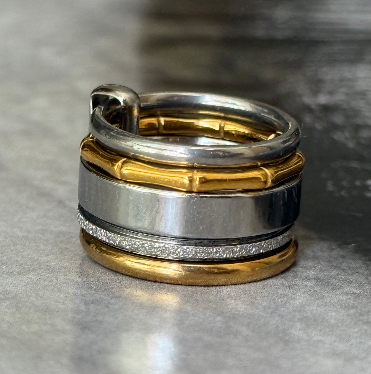 CHEVALIER SPARKLING RING (Size 6)