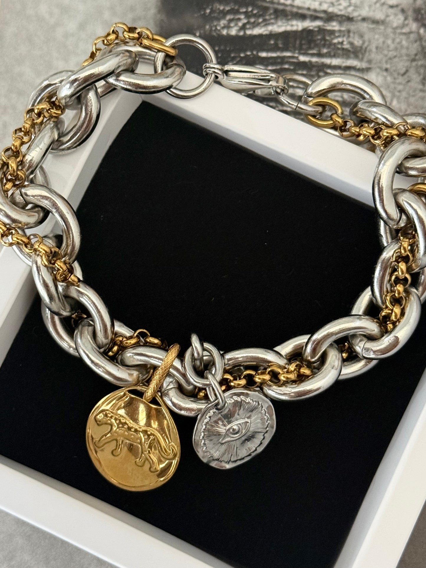 DOUBLE CHAIN CHUNKY BRACELET