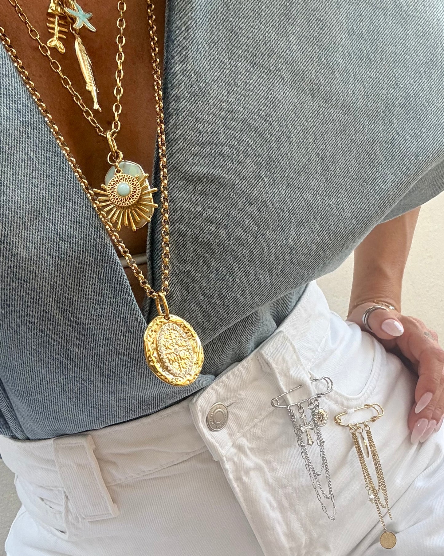 SEA TREASURE NECKLACE