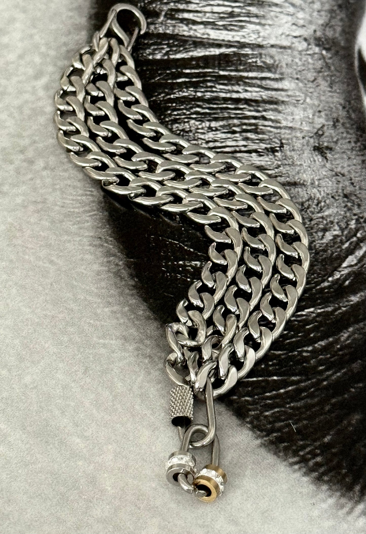 SILVER LAYERED BRACELET