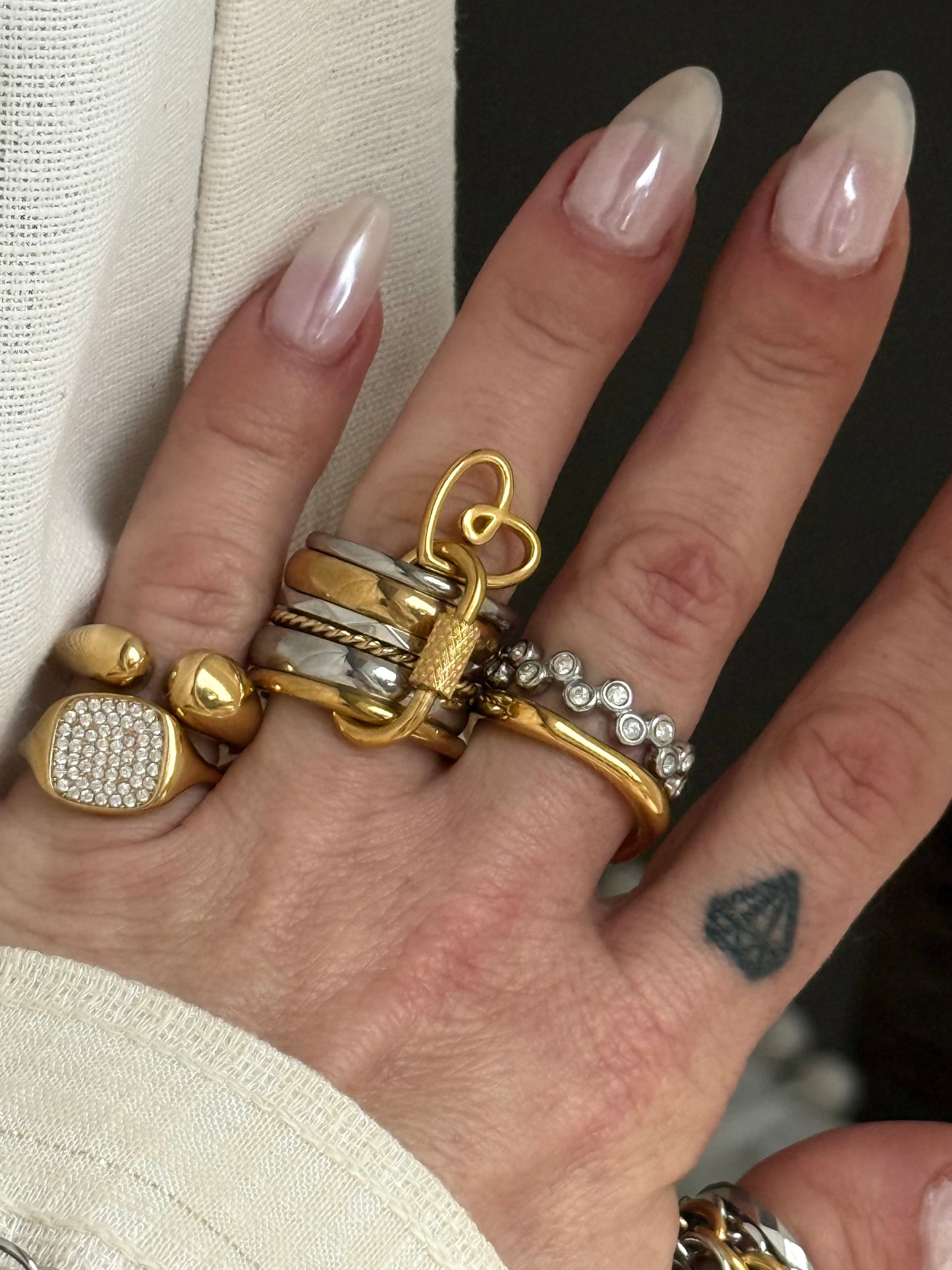 SHINY SQUARE ADJUSTABLE RING
