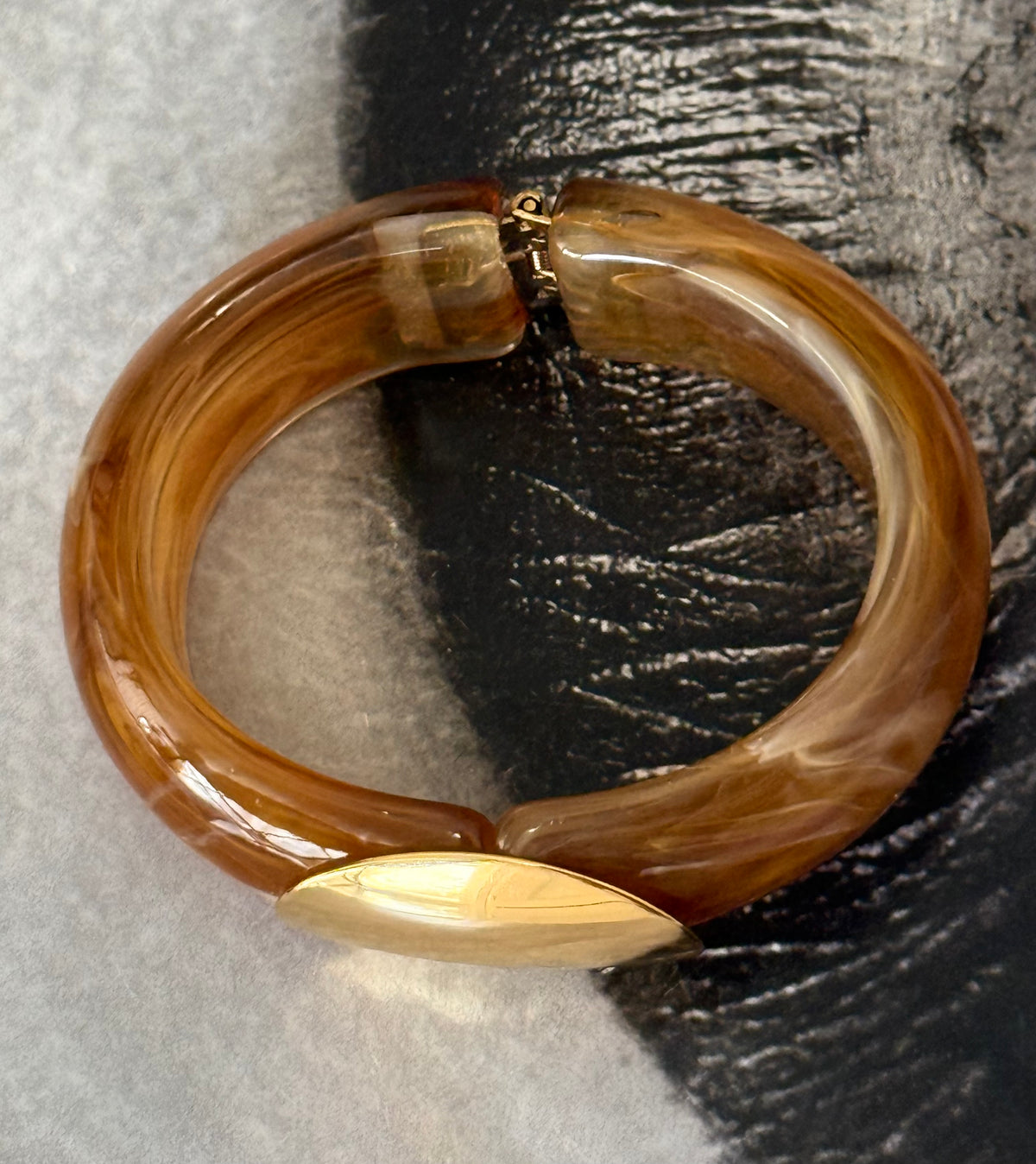 CARAMEL GLOW CUFF