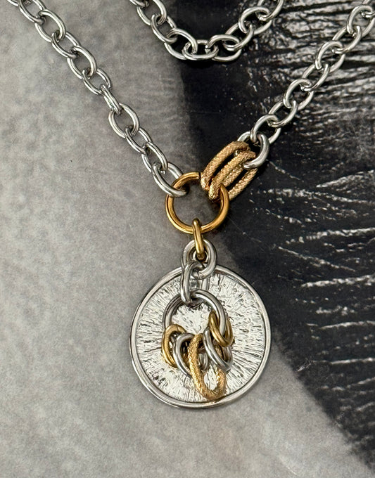MIX MEDALLION NECKLACE