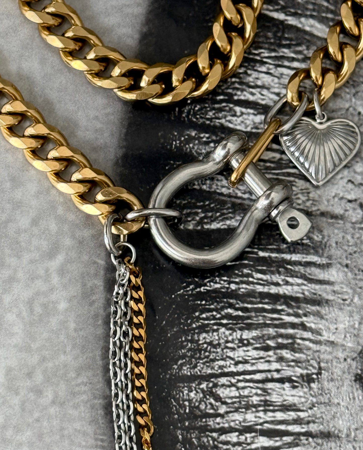 CHAINLOCK NECKLACE