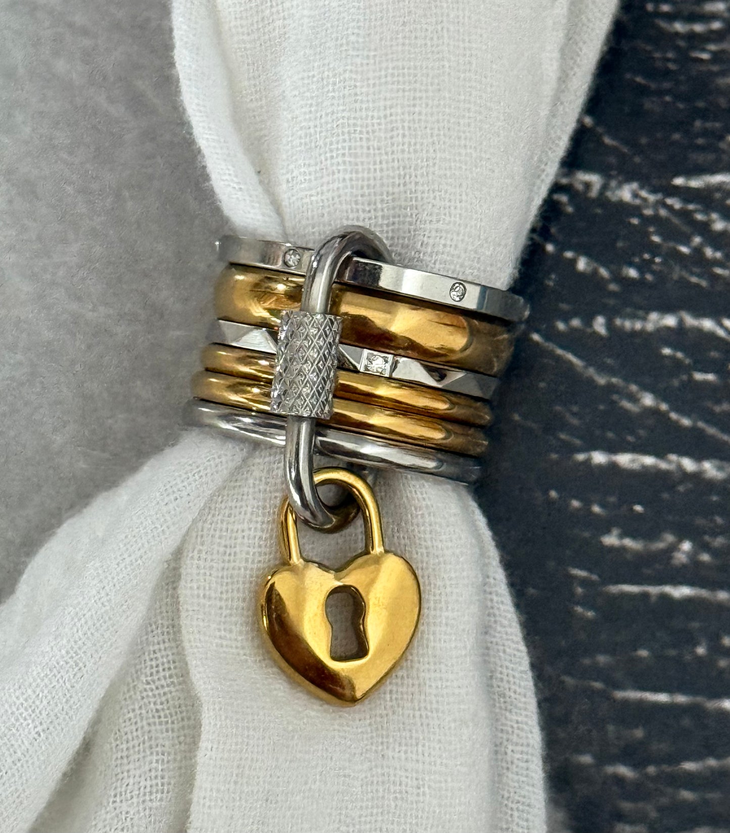 HEARTLOCKER GOLD RING (SIZE 7 & 8)