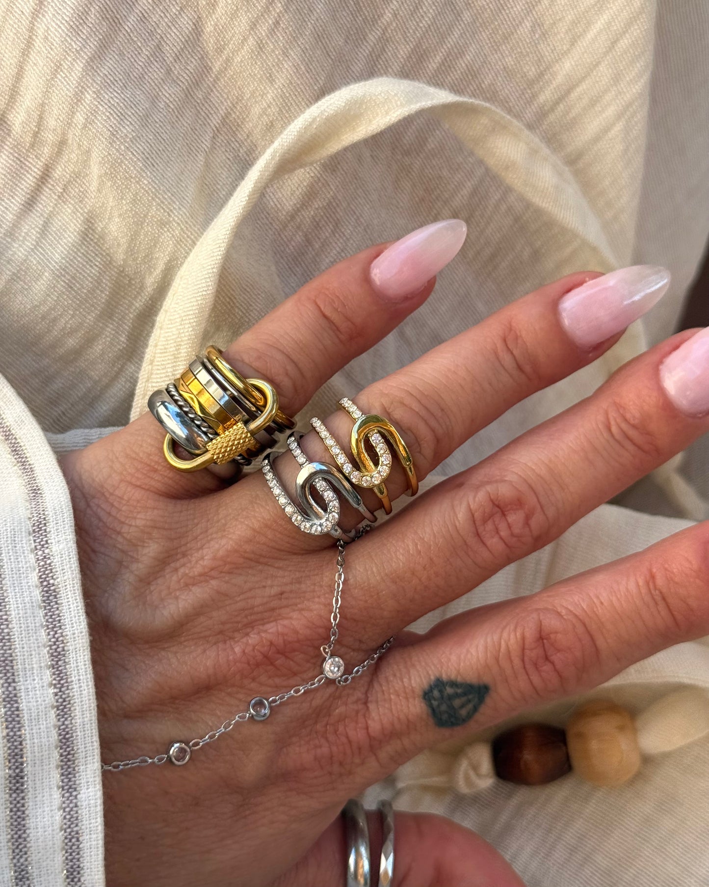 PIN RING