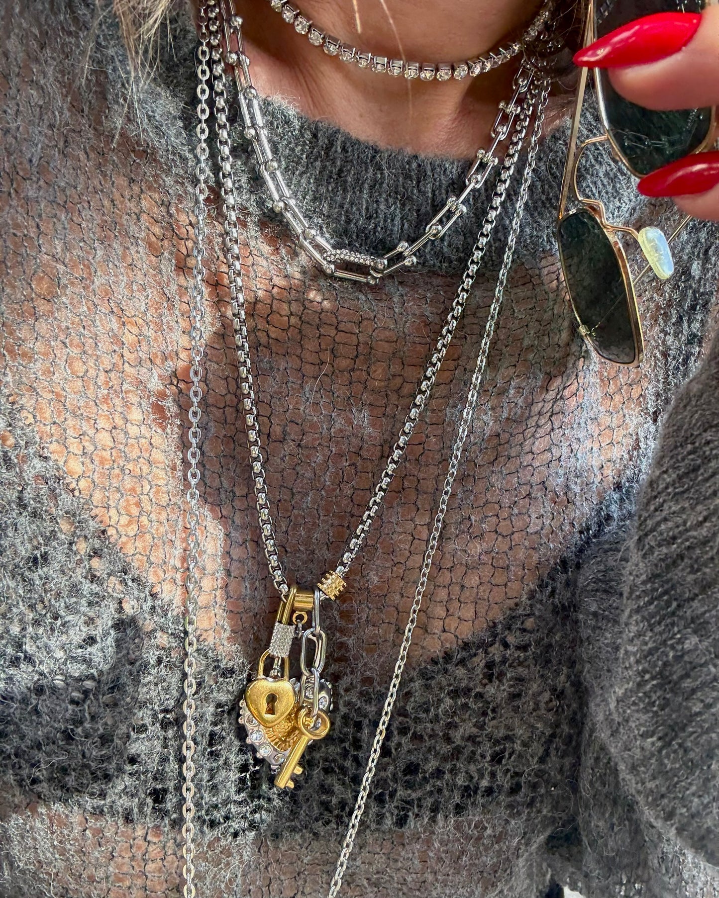 LUSTRE SILVER NECKLACE