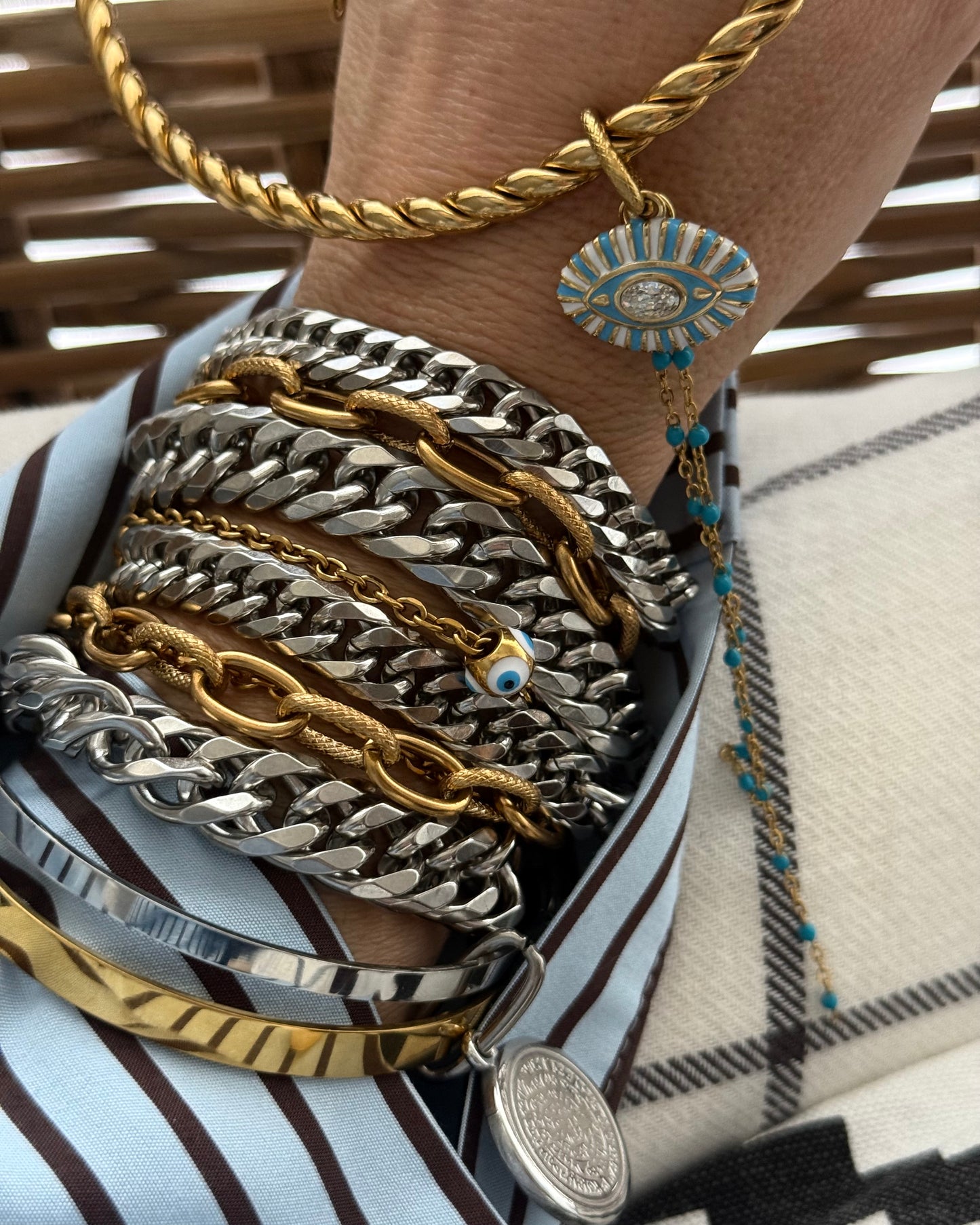 LAYERED CHOKER BRACELET