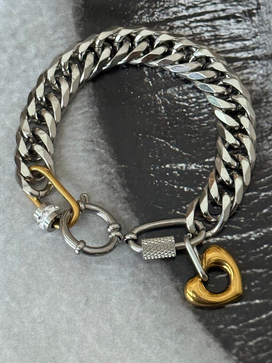 LOCKED HEART BRACELET