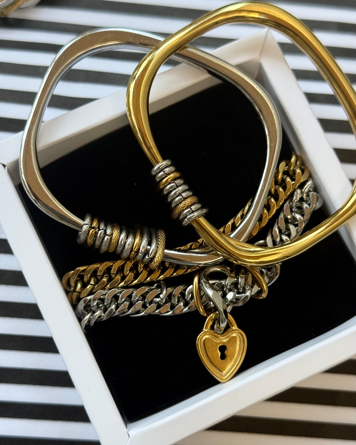 DUAL LOCK BRACELET