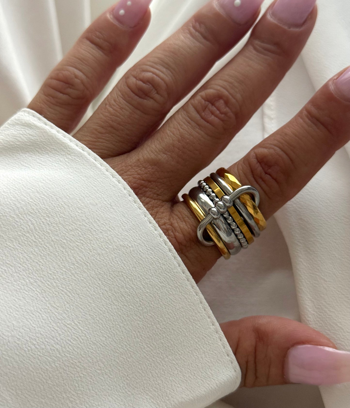 LOCKED IN RING (SIZE 10)